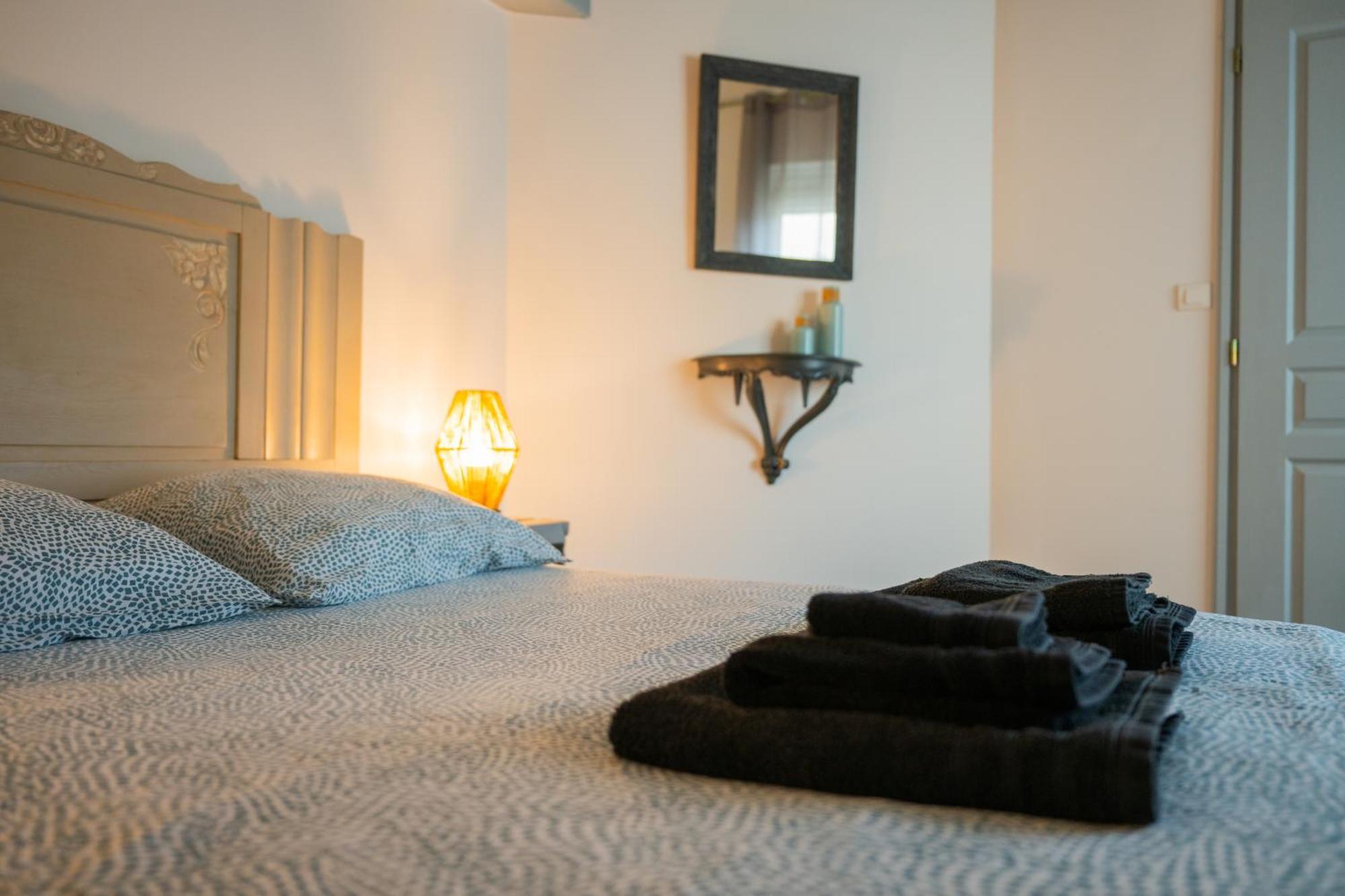 Chez La Fille De L Eclusier Apartment Castelnaudary Ngoại thất bức ảnh